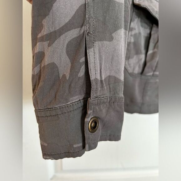 Maurice’s Gray Camo Cinch Waist Jacket‎ - Size Large full zip rayon - Picture 6 of 15